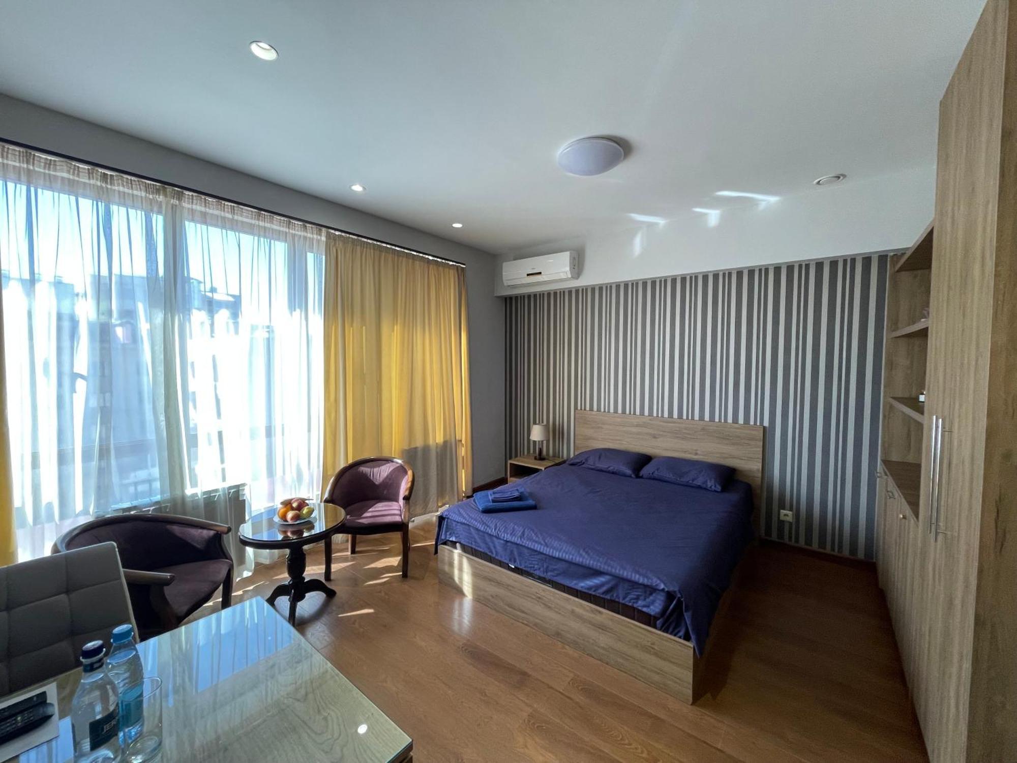 Apartment In Yerevan City Center Republic Square Self Check-In Exterior foto